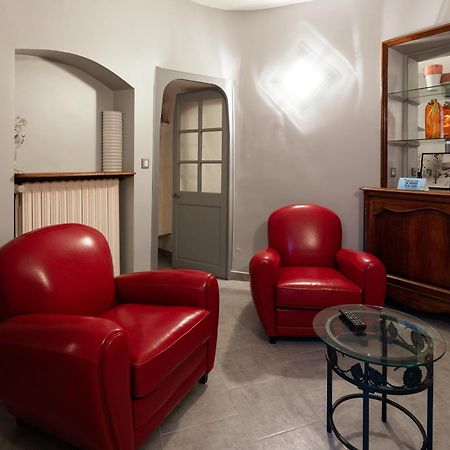 Logis Hotel Restaurant De La Paix Lodève エクステリア 写真