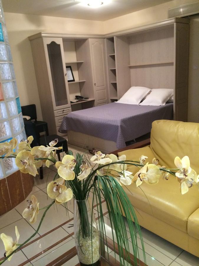 Logis Hotel Restaurant De La Paix Lodève エクステリア 写真