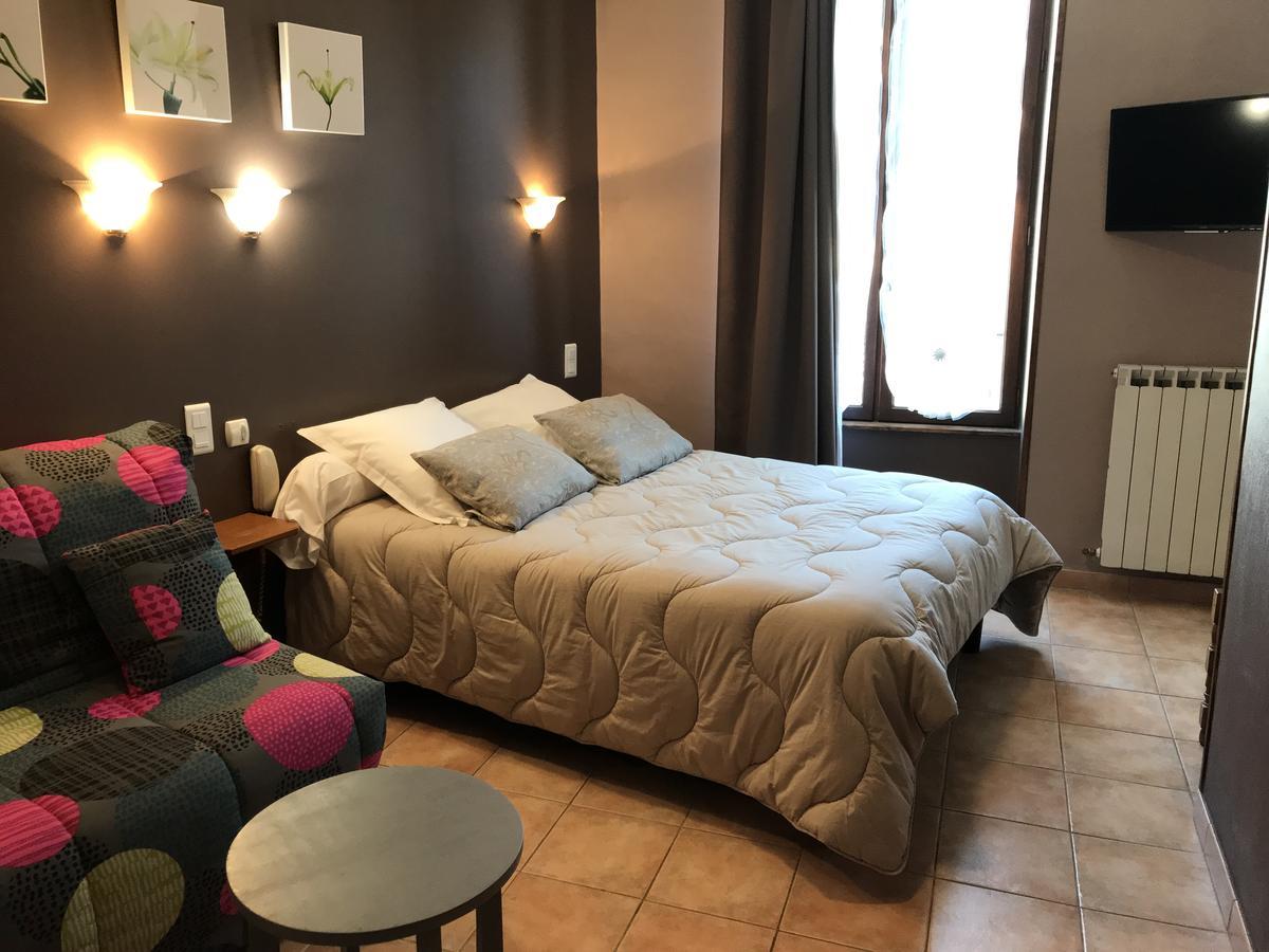 Logis Hotel Restaurant De La Paix Lodève エクステリア 写真