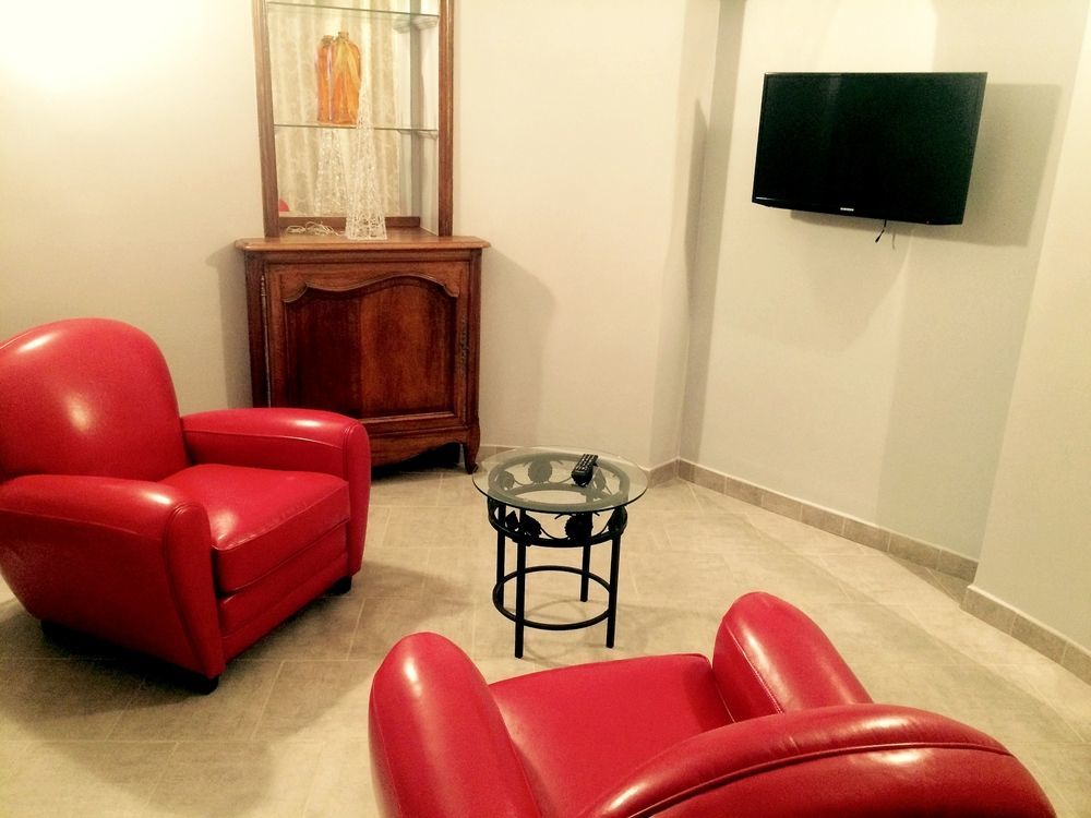 Logis Hotel Restaurant De La Paix Lodève エクステリア 写真