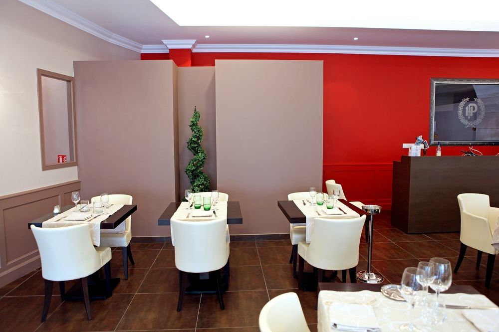 Logis Hotel Restaurant De La Paix Lodève エクステリア 写真
